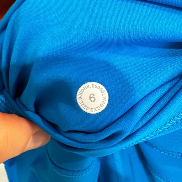 Lululemon Align size 6 23” inseam with pockets - Picture 4 of 5